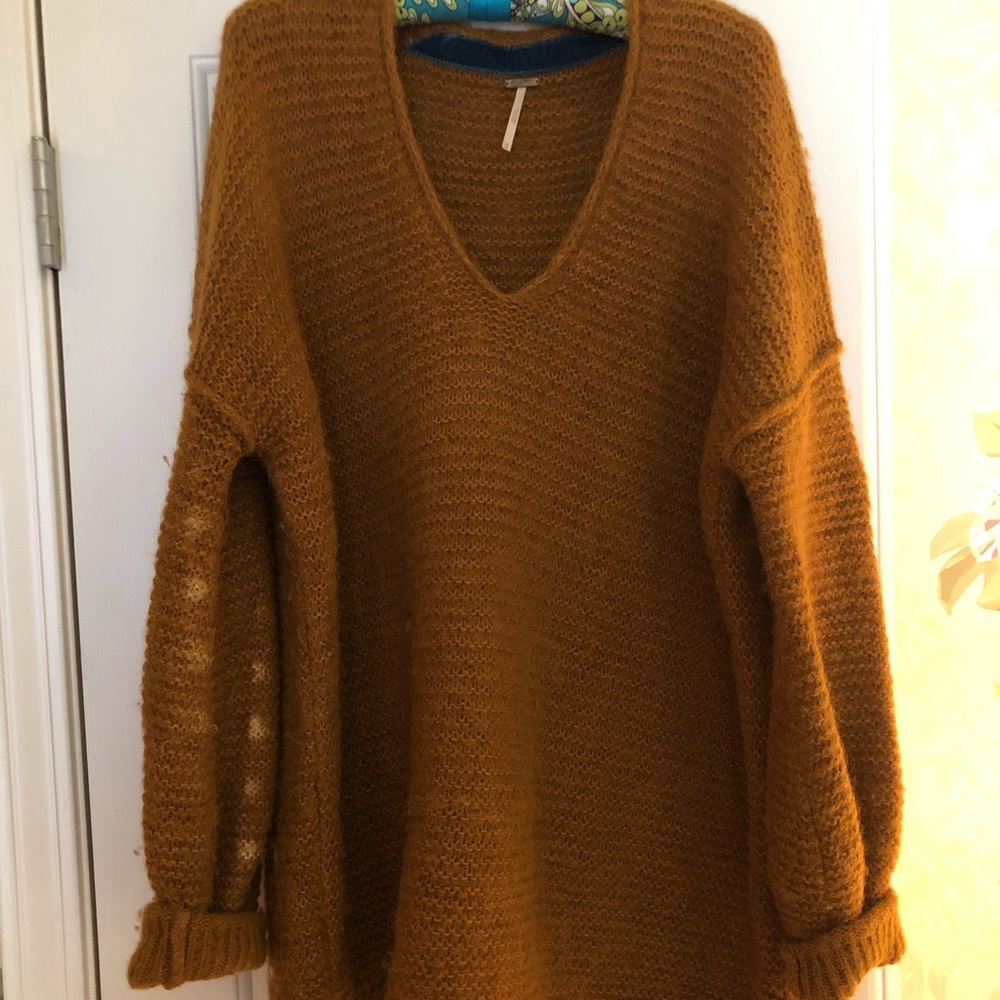 Free people sweater